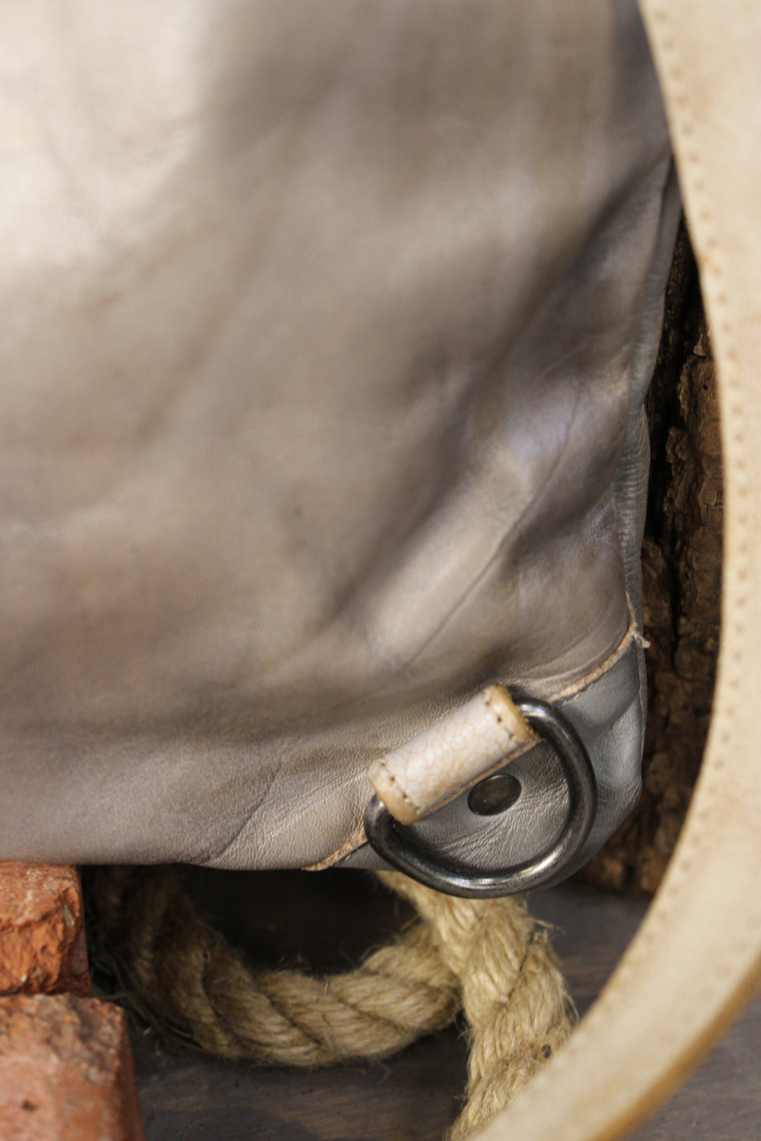 Bed|Stu Aiken Icicle Rustic Nectar Lux Handbag