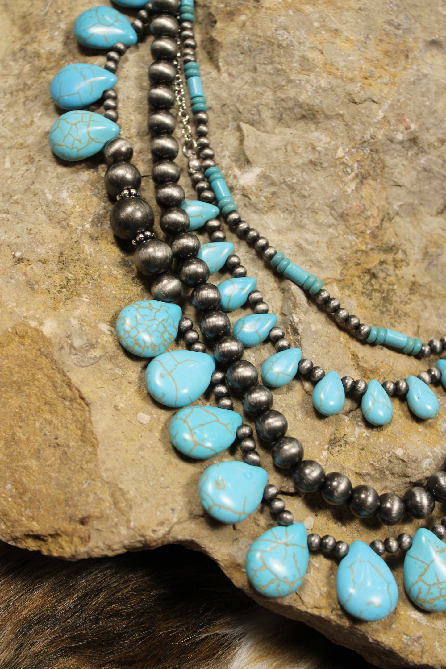 Turquoise Teardrops Necklace