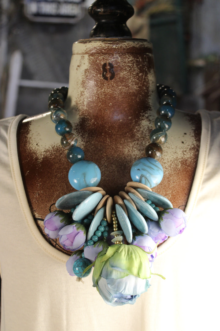 Chunky Rose Teal Necklace