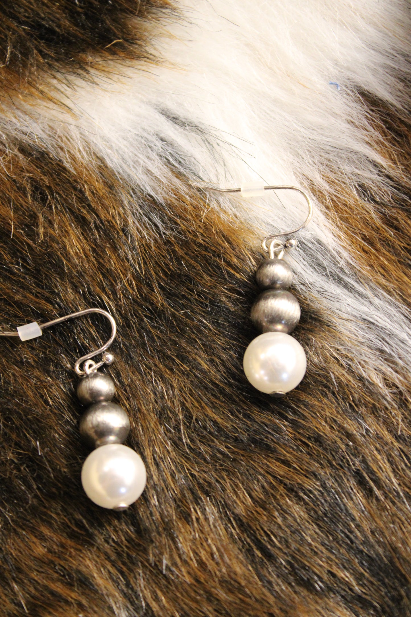 Navajo River Pearl Earrings