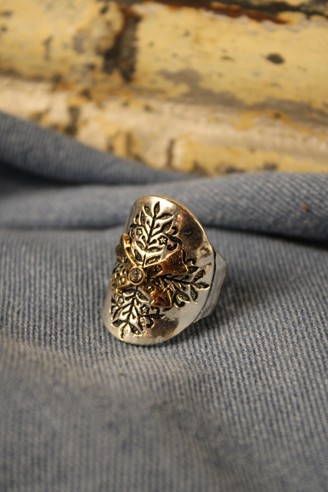 Gilded Harmony Arrow Ring