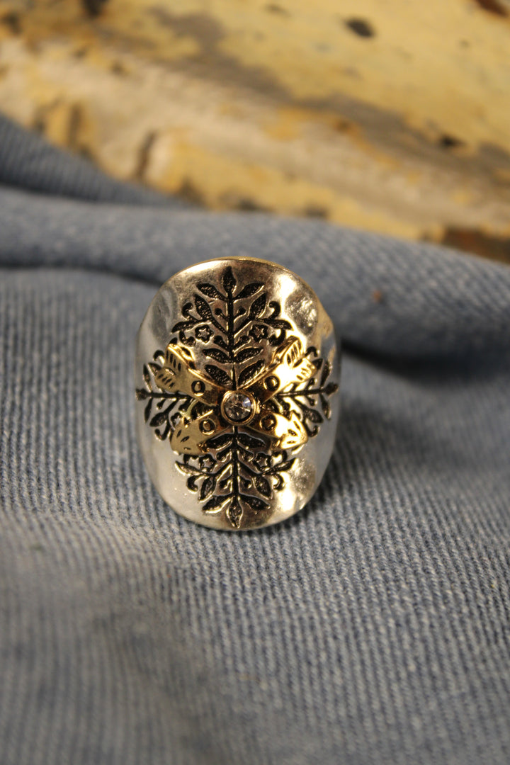 Gilded Harmony Arrow Ring