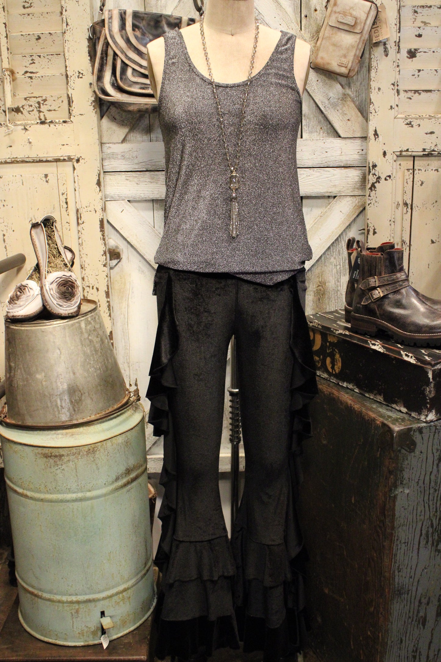 Velvet Ruffle Leggings