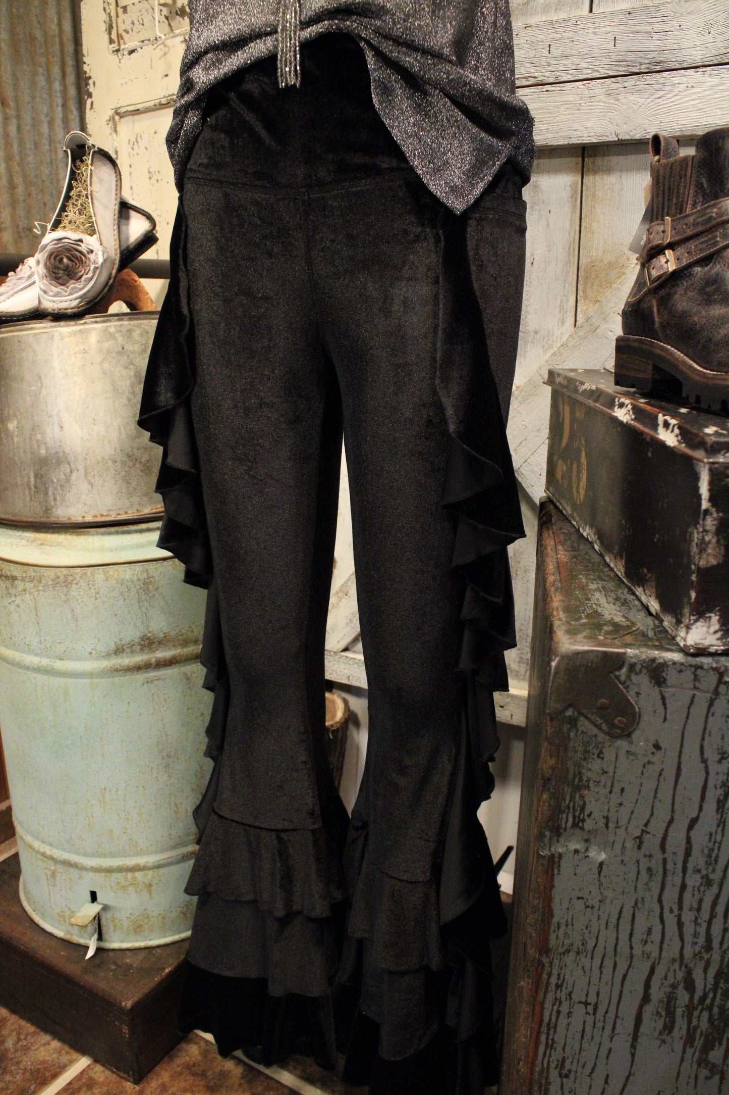 Velvet Ruffle Leggings