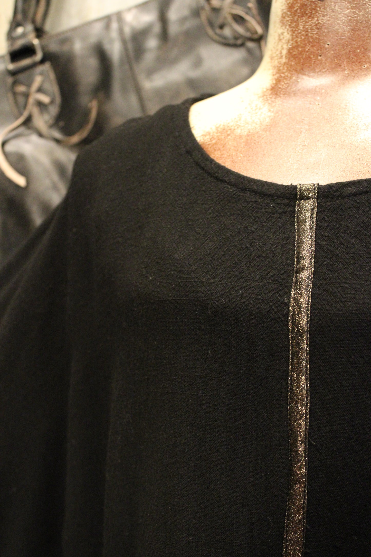 Gilded Edge Scallop Top