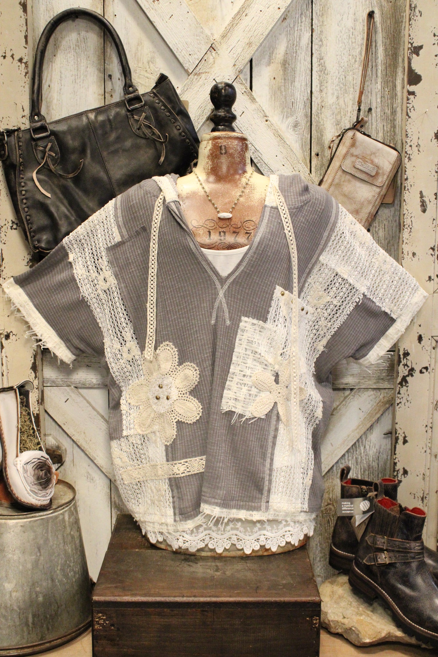 Cactus & Lace Grey Casual Hoodie