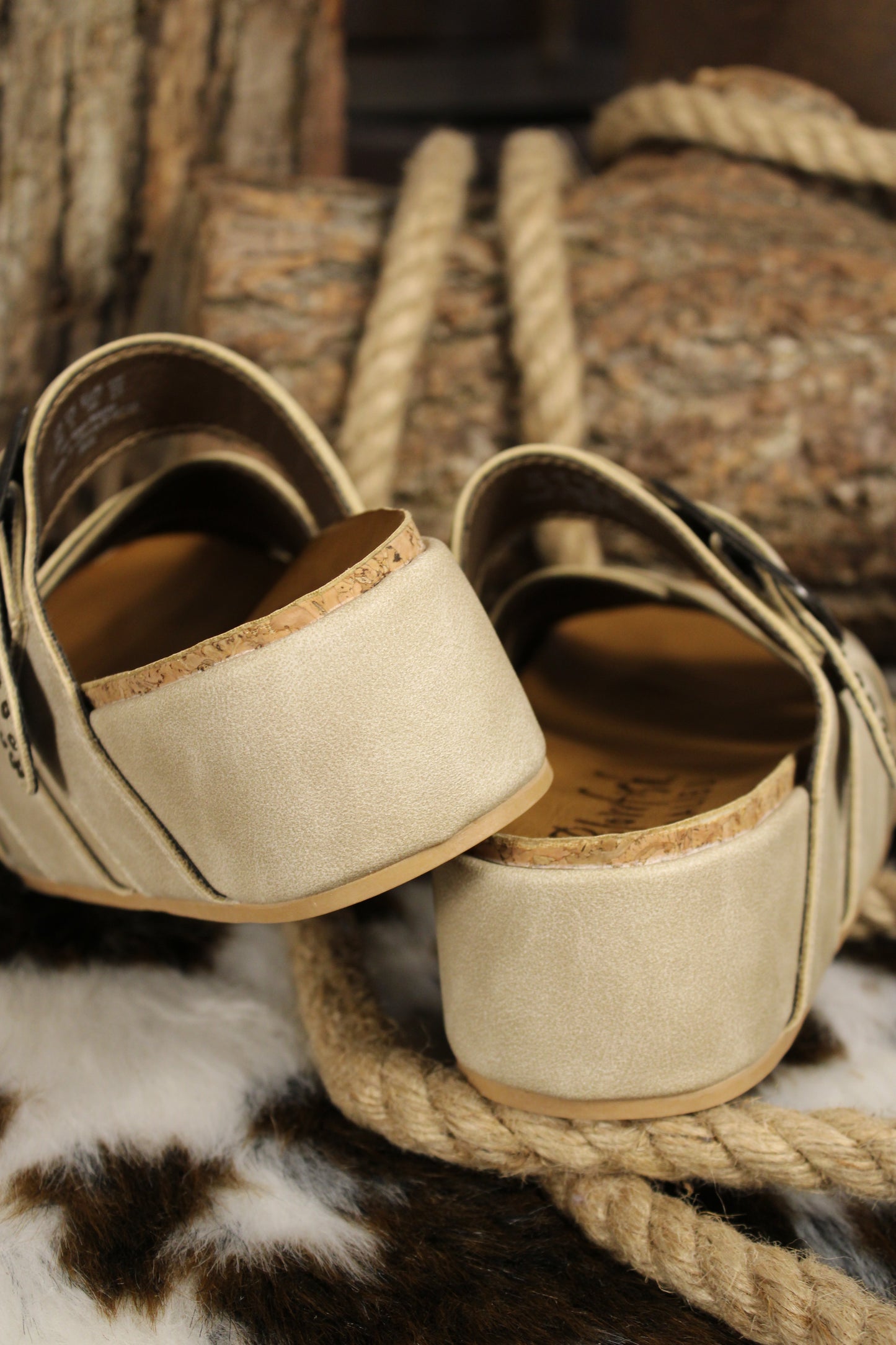 Iris Cloud Smooth Sandals