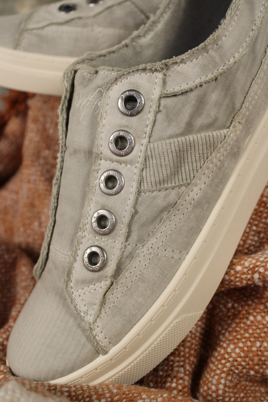 Hangout Washed Grey Sneakers