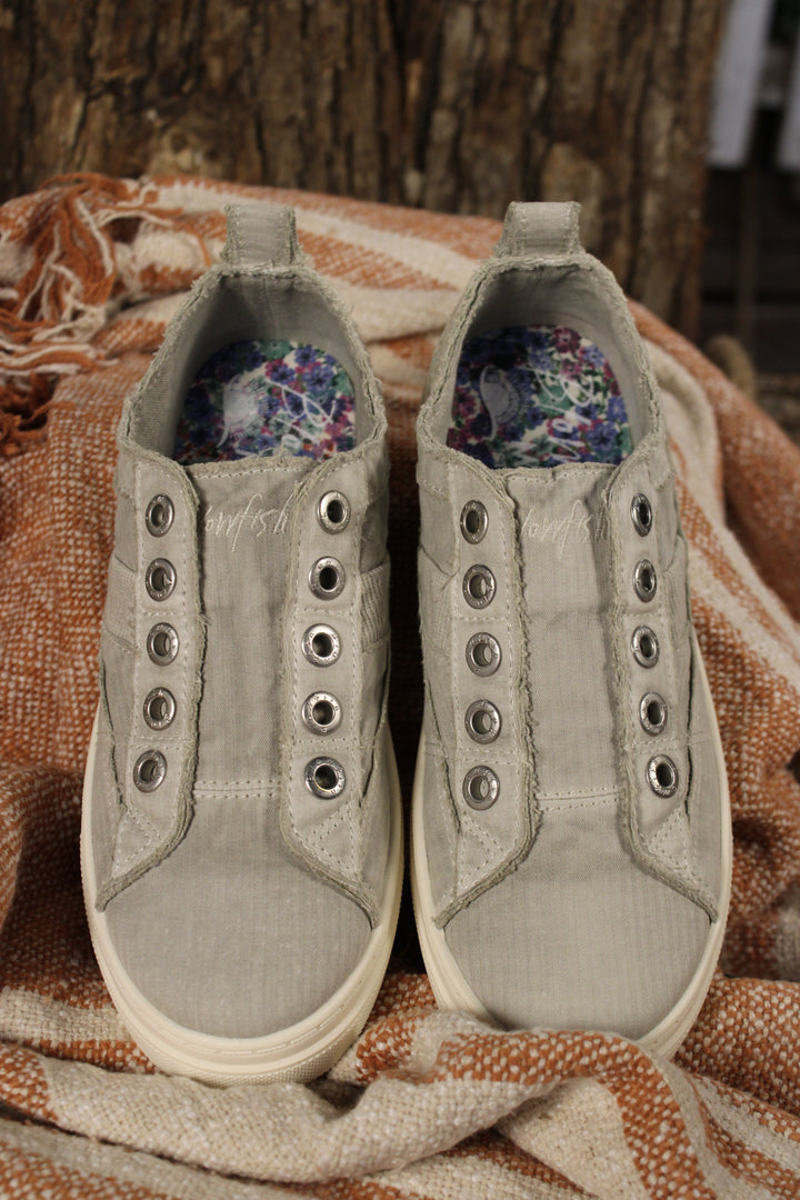 Hangout Washed Grey Sneakers