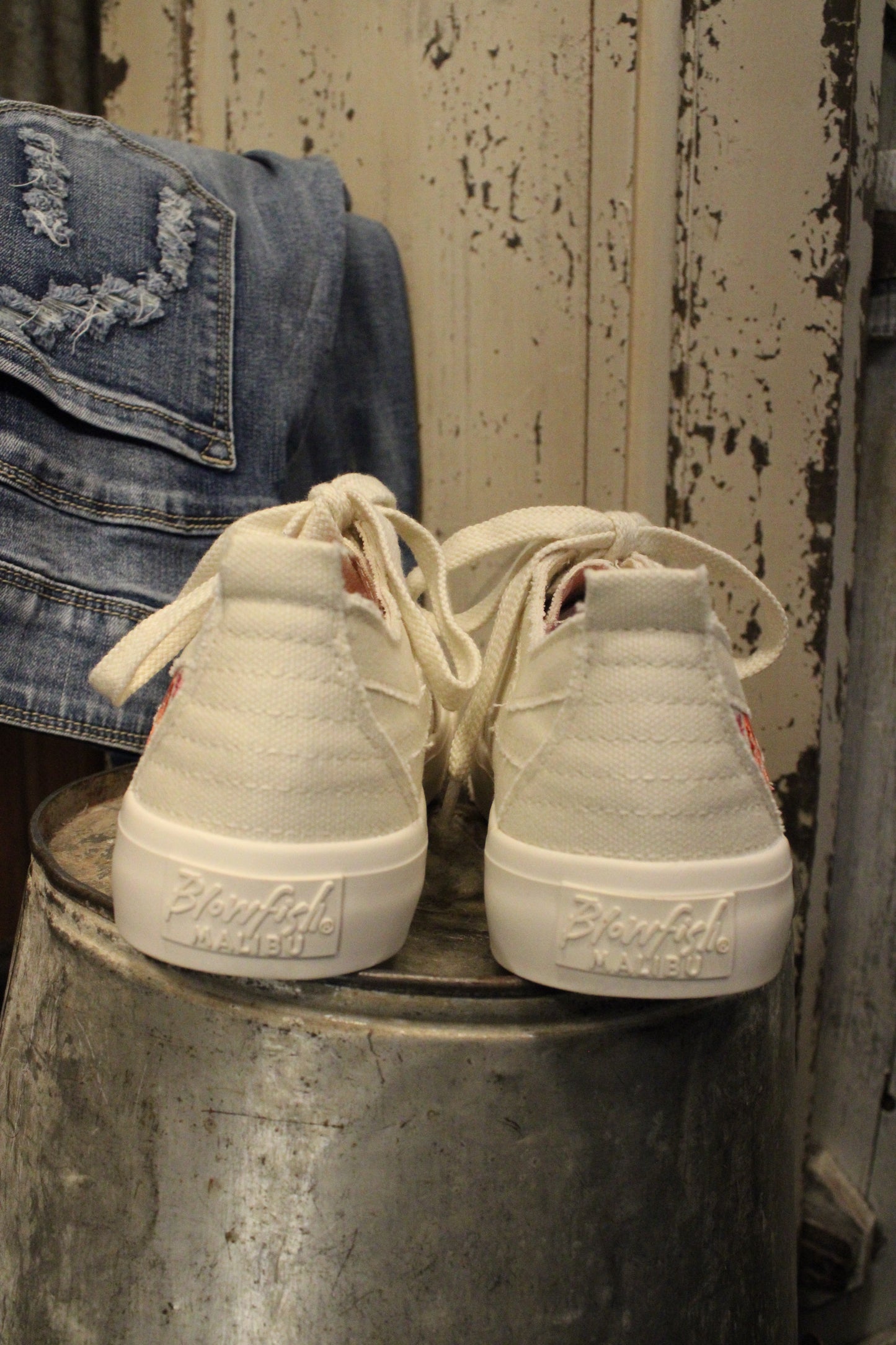 Very Sadie Smoked White Desert Sneakers