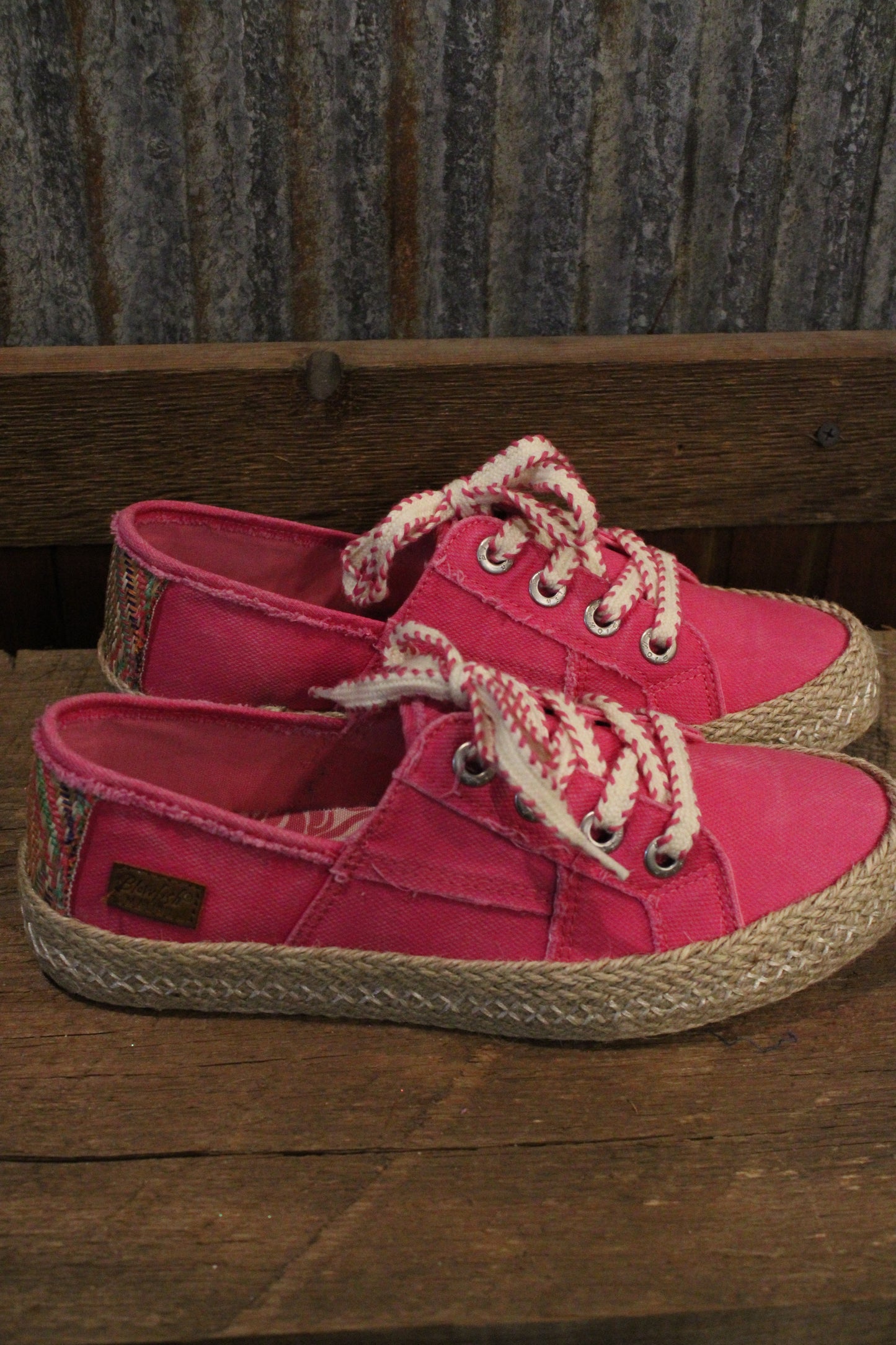 Buenos Pink Glow Canvas Sneakers