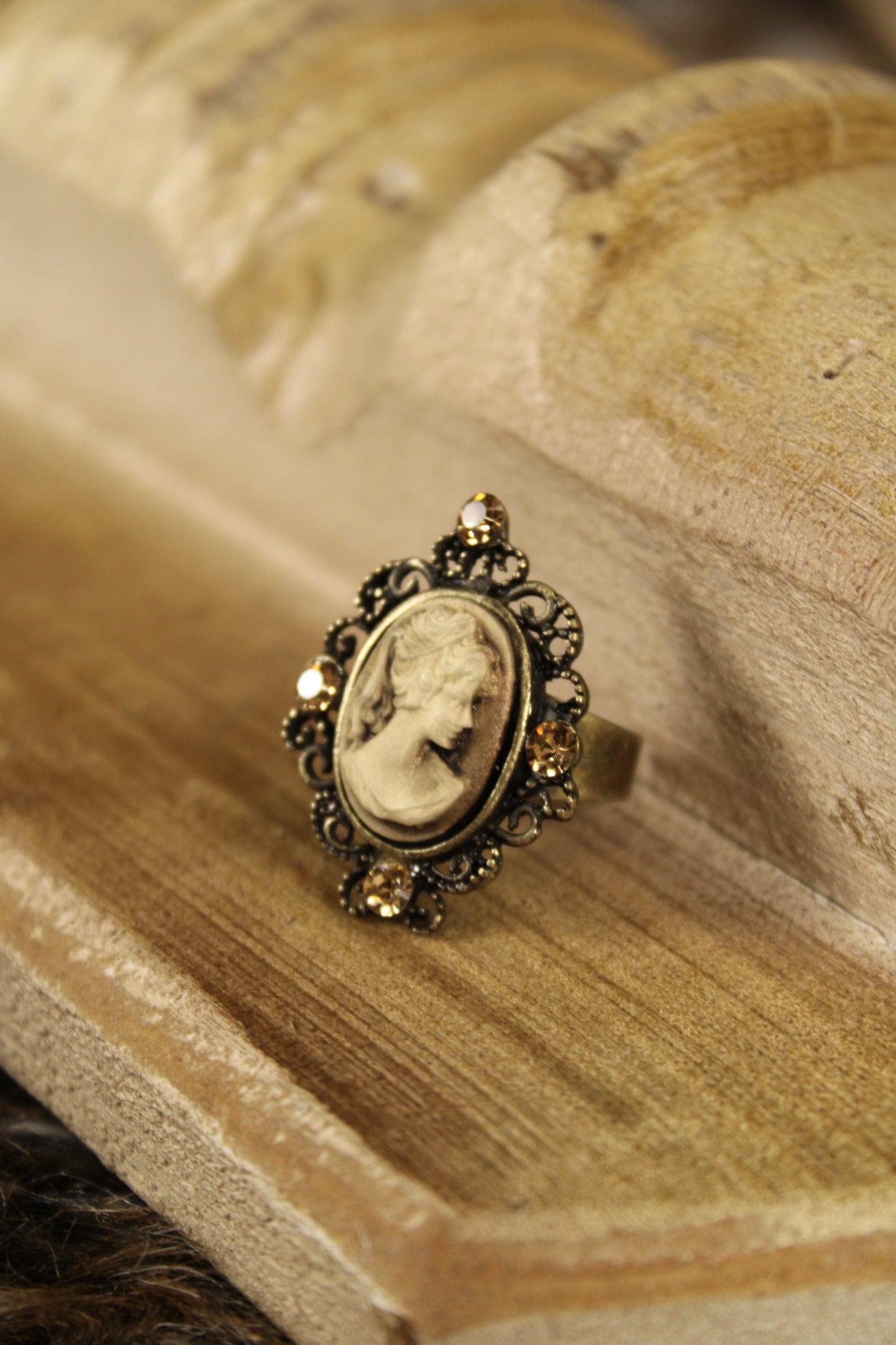 Pearl Whisper Cameo Ring