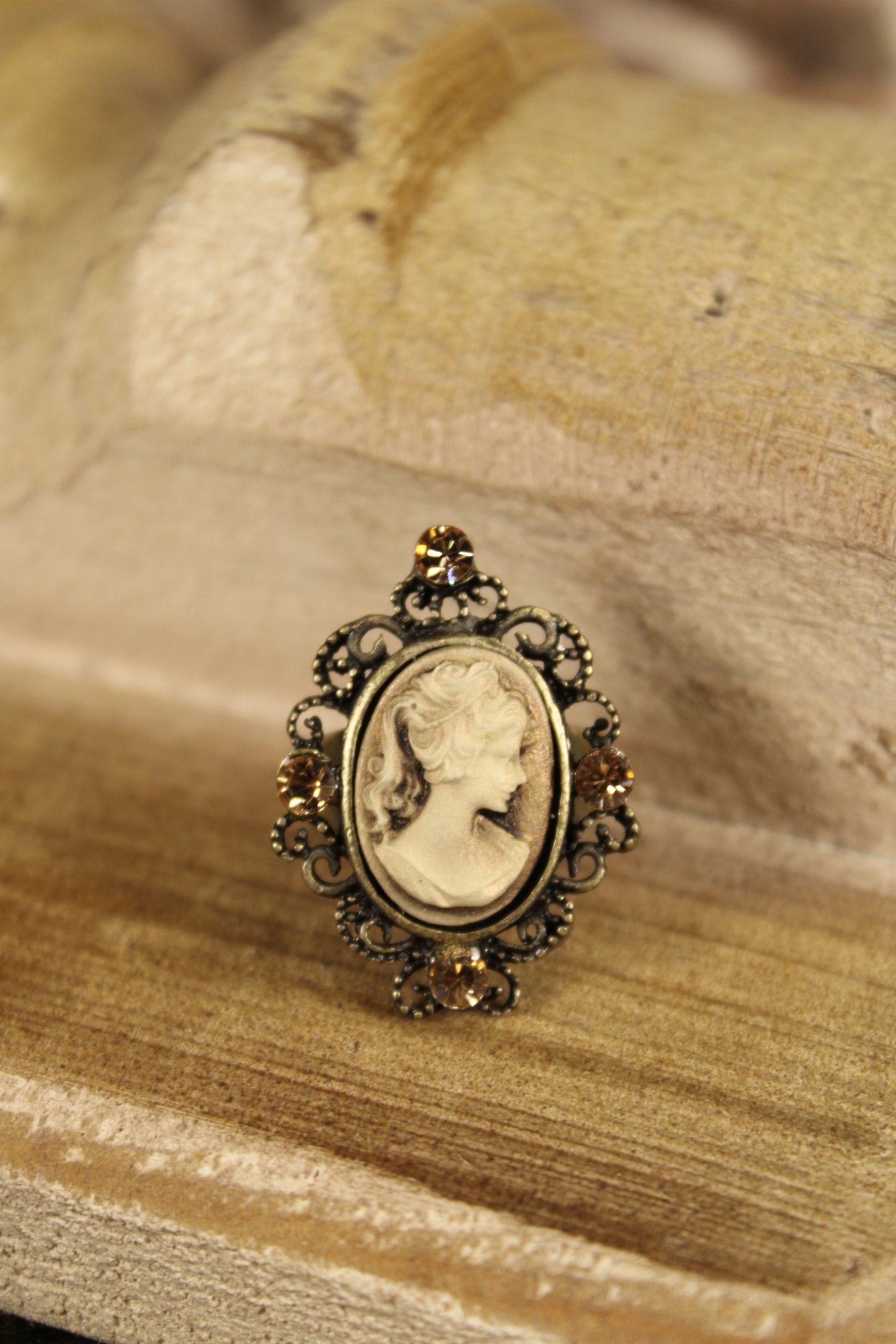 Pearl Whisper Cameo Ring
