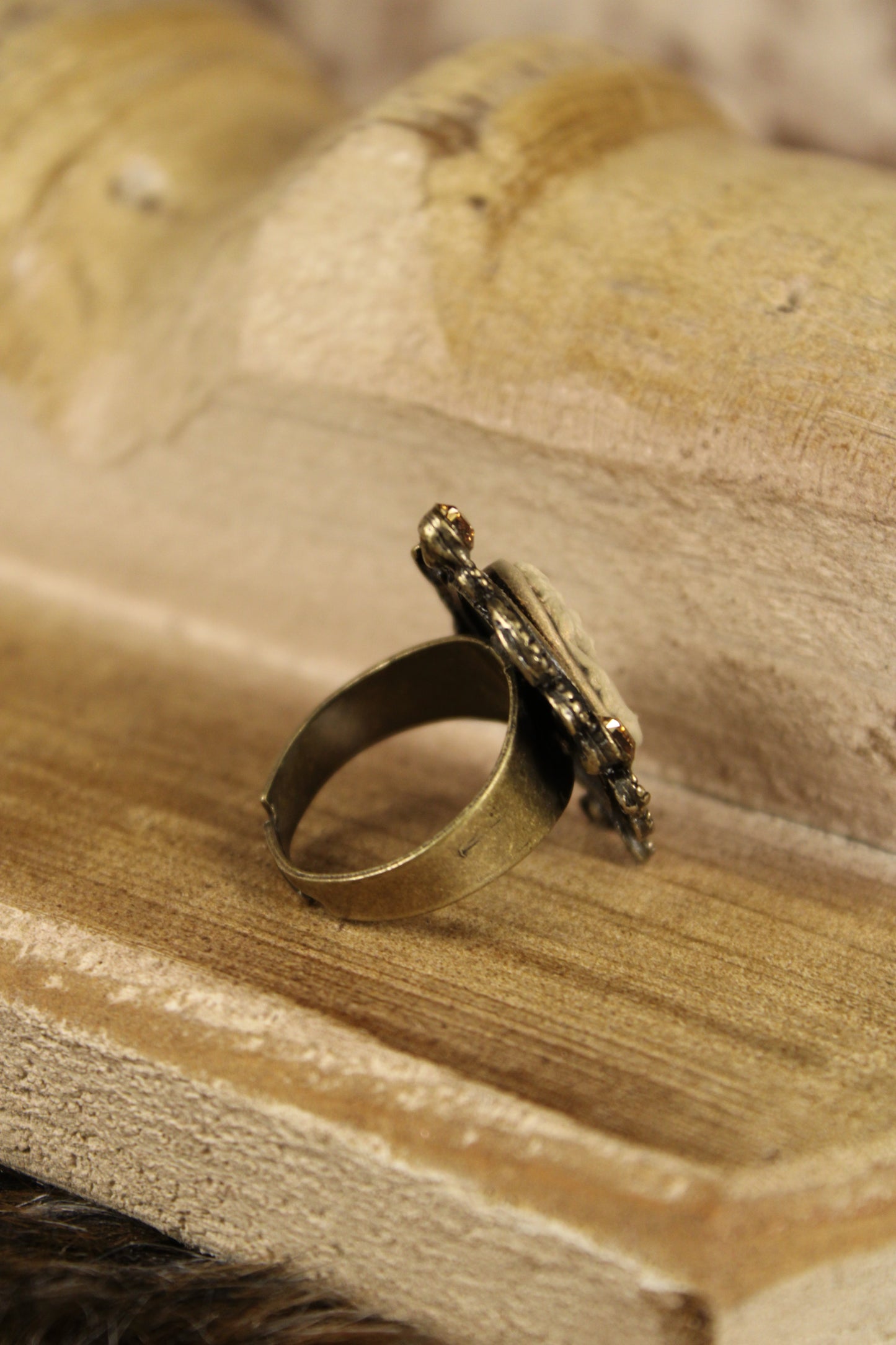 Pearl Whisper Cameo Ring