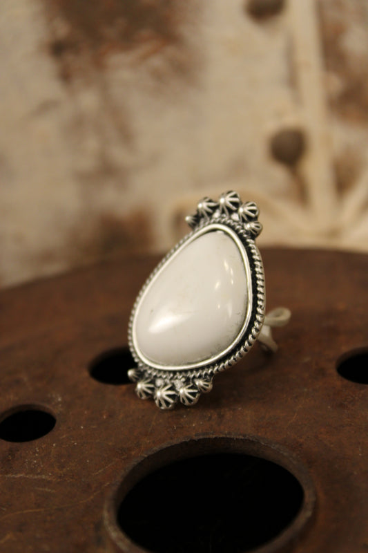 Luna Glow Ring
