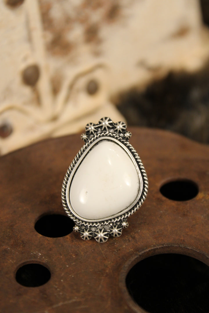 Luna Glow Ring