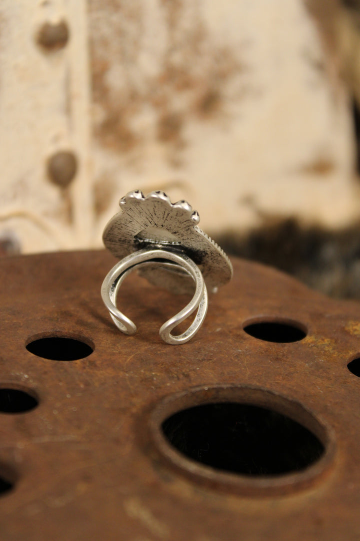 Luna Glow Ring