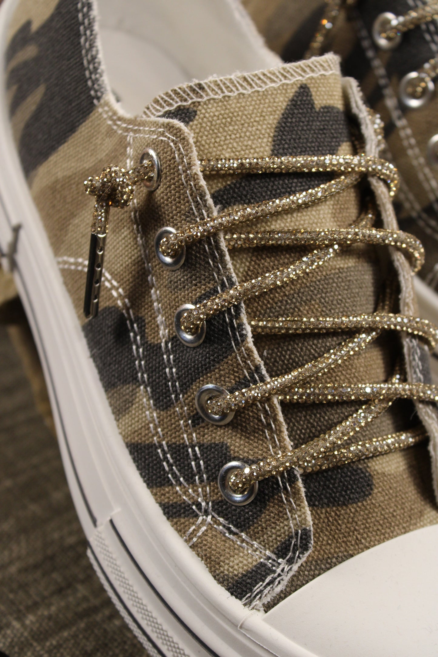 Aman Camo Sneakers