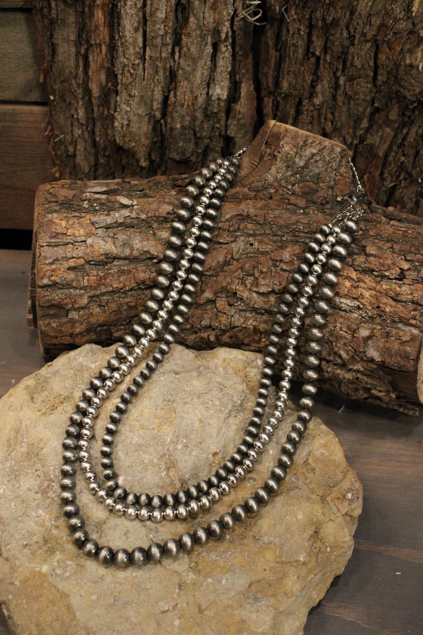 Metallic Pearl Necklace