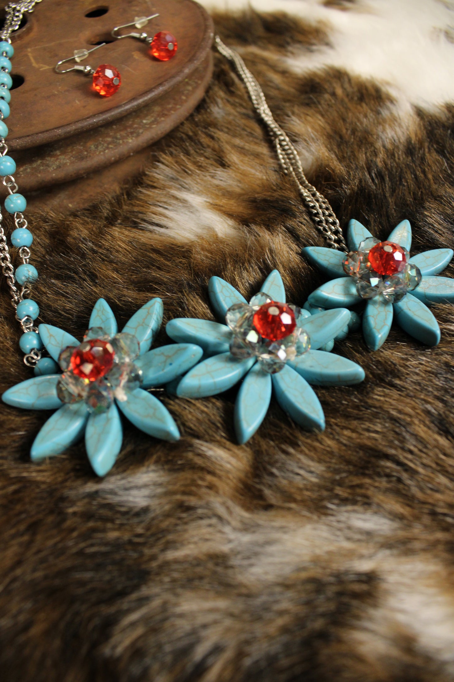 Painted Desert Daisy Necklace