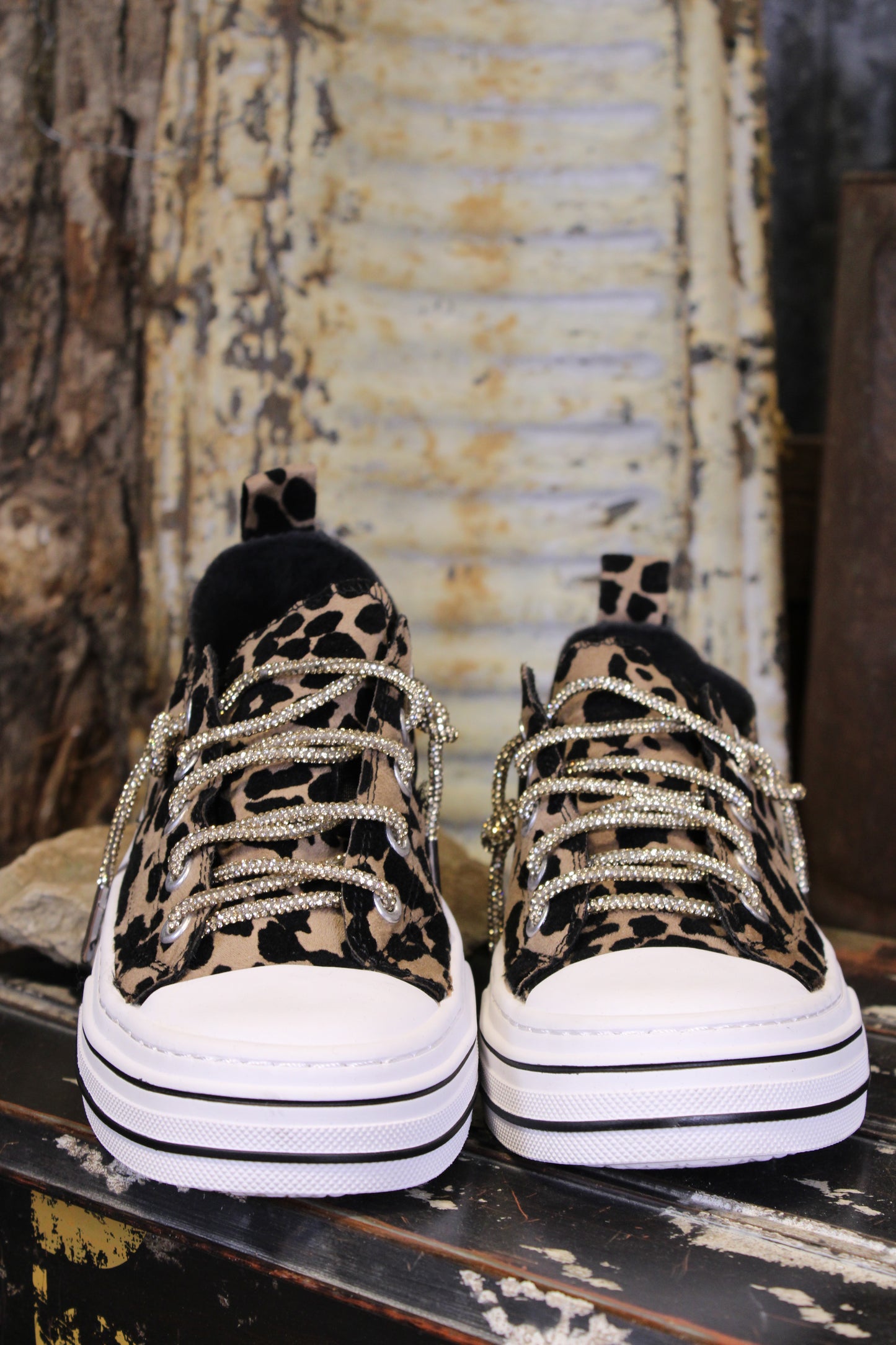 Aman Leopard 2 Sneakers