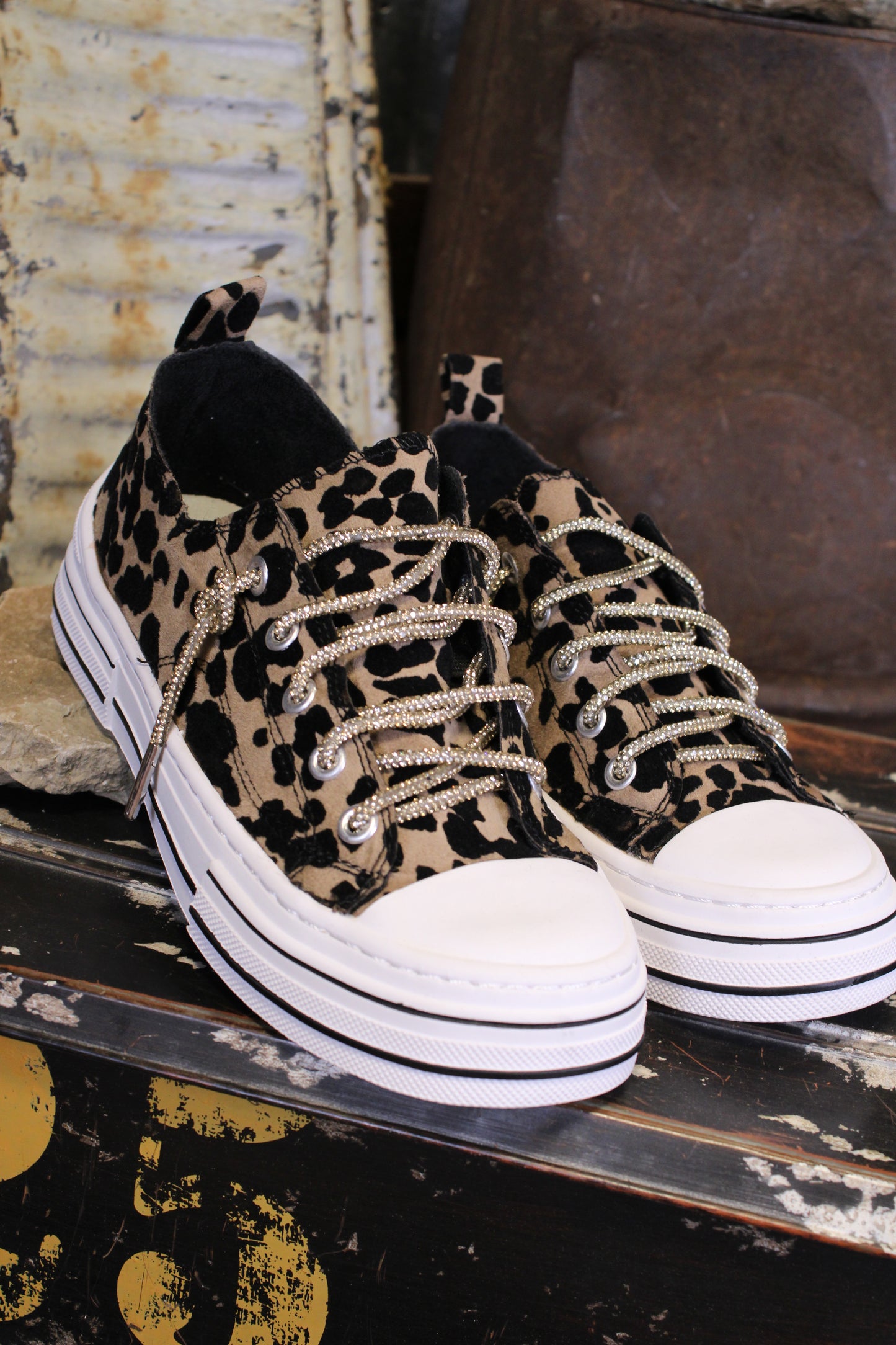 Aman Leopard 2 Sneakers