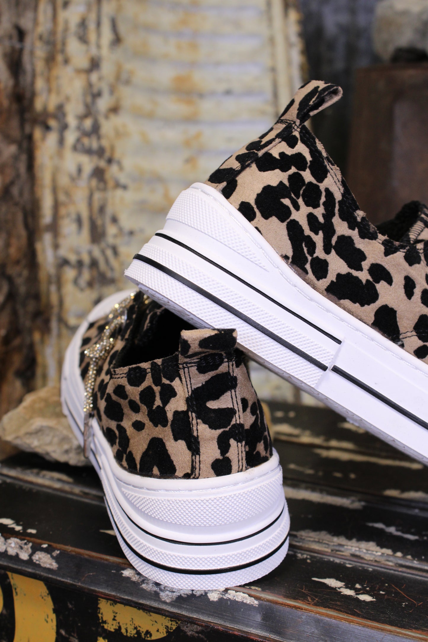 Aman Leopard 2 Sneakers