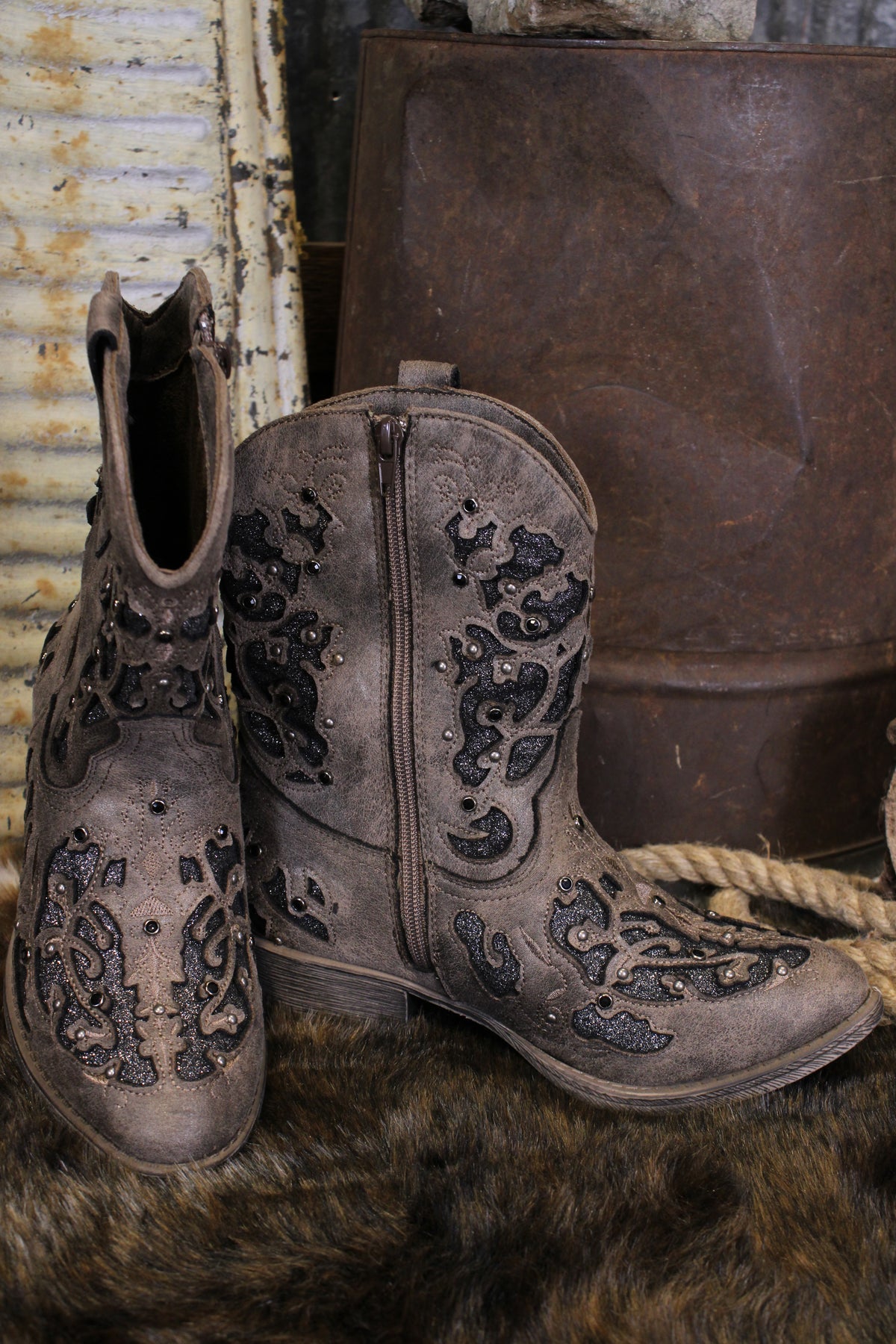 Betty Picnic Boots