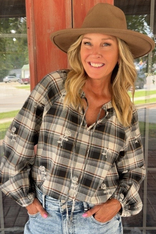 Honey And Hearth Plaid Top