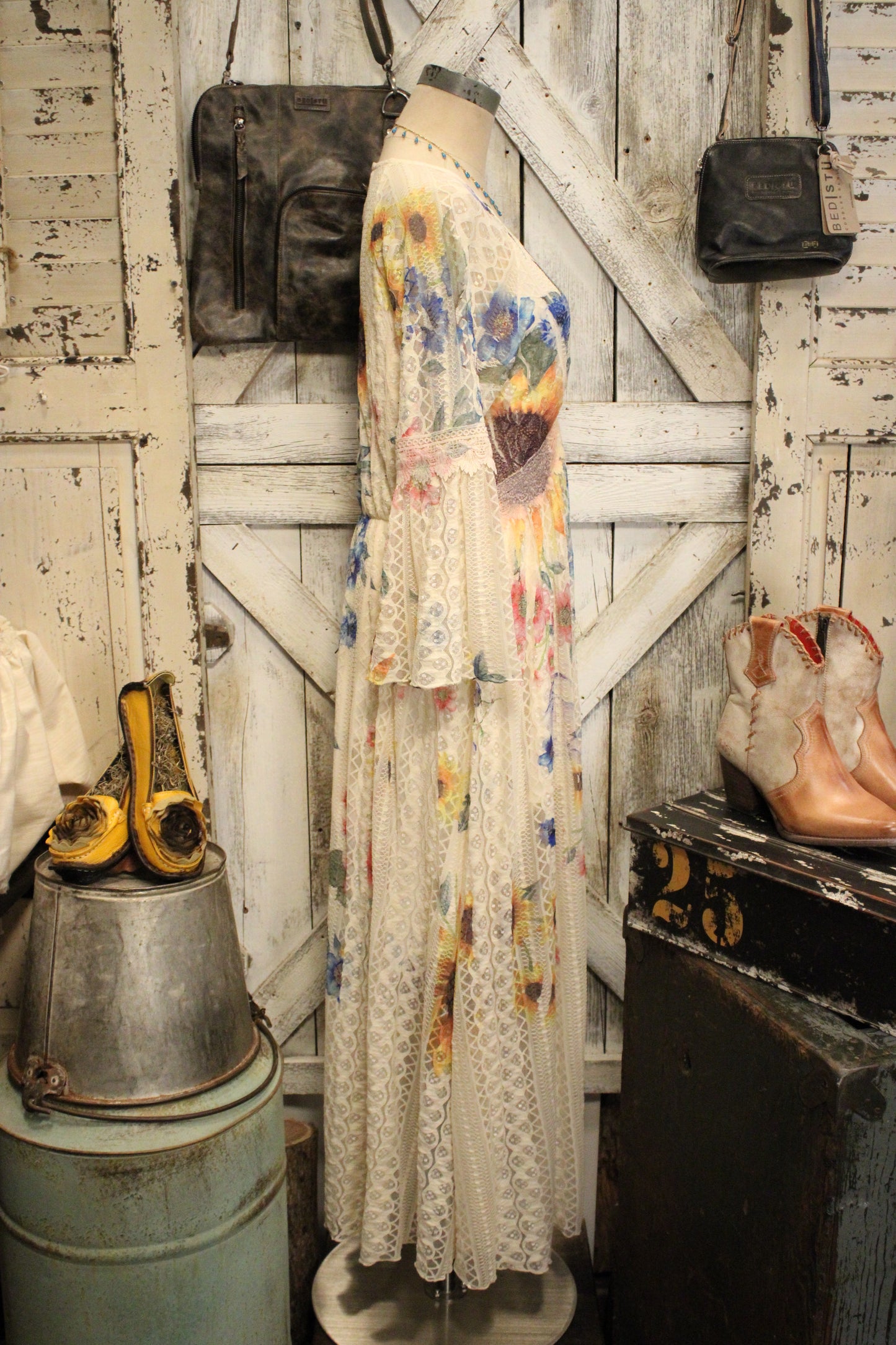 Lead Singer Sunflower Beige Dress