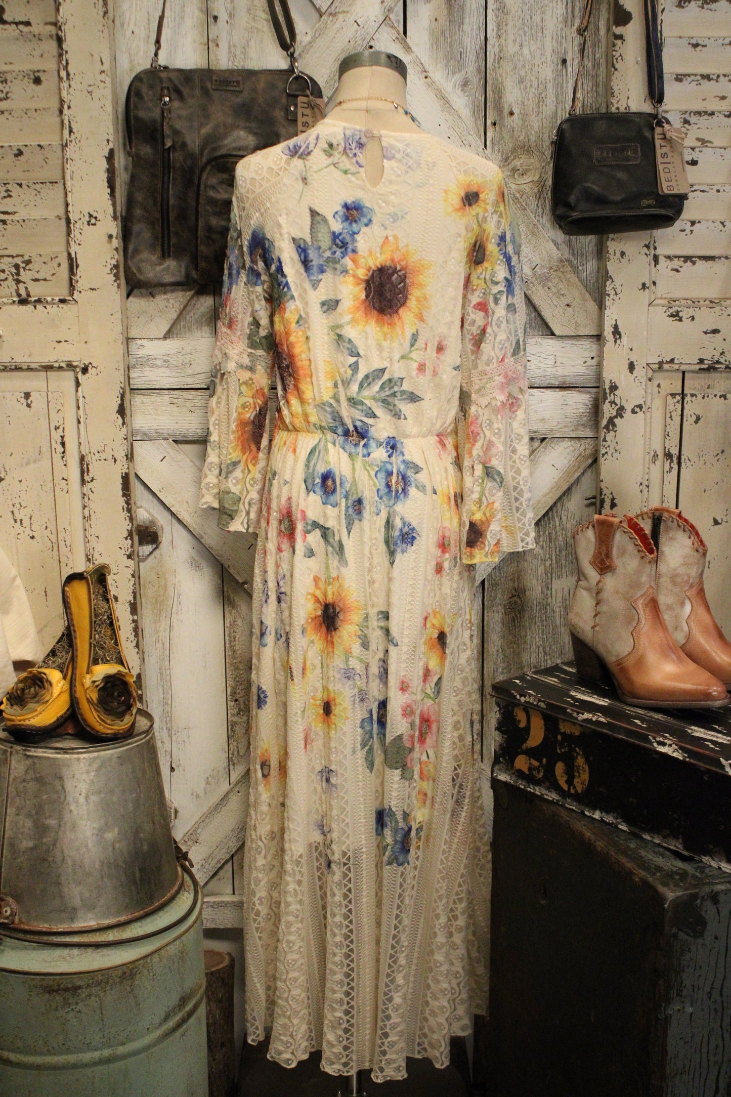 Lead Singer Sunflower Beige Dress