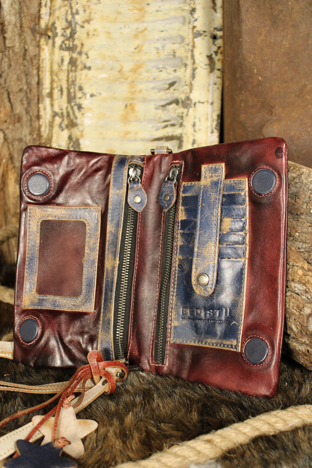 Bed|Stu Cadence Americana Rustic Handbag