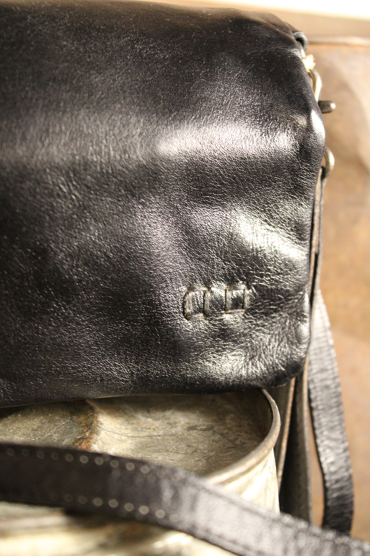 Bed|Stu Cadence Black Rustic Handbag