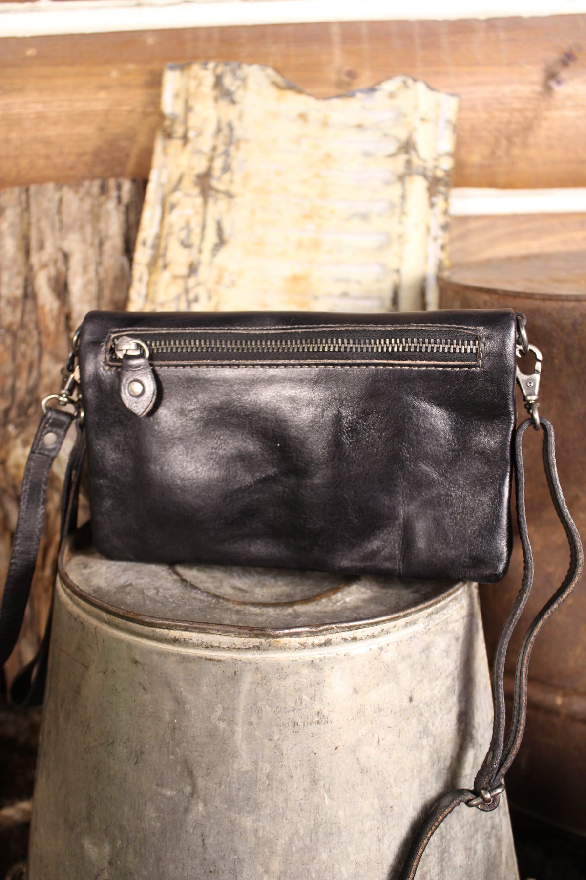 Bed|Stu Cadence Black Rustic Handbag