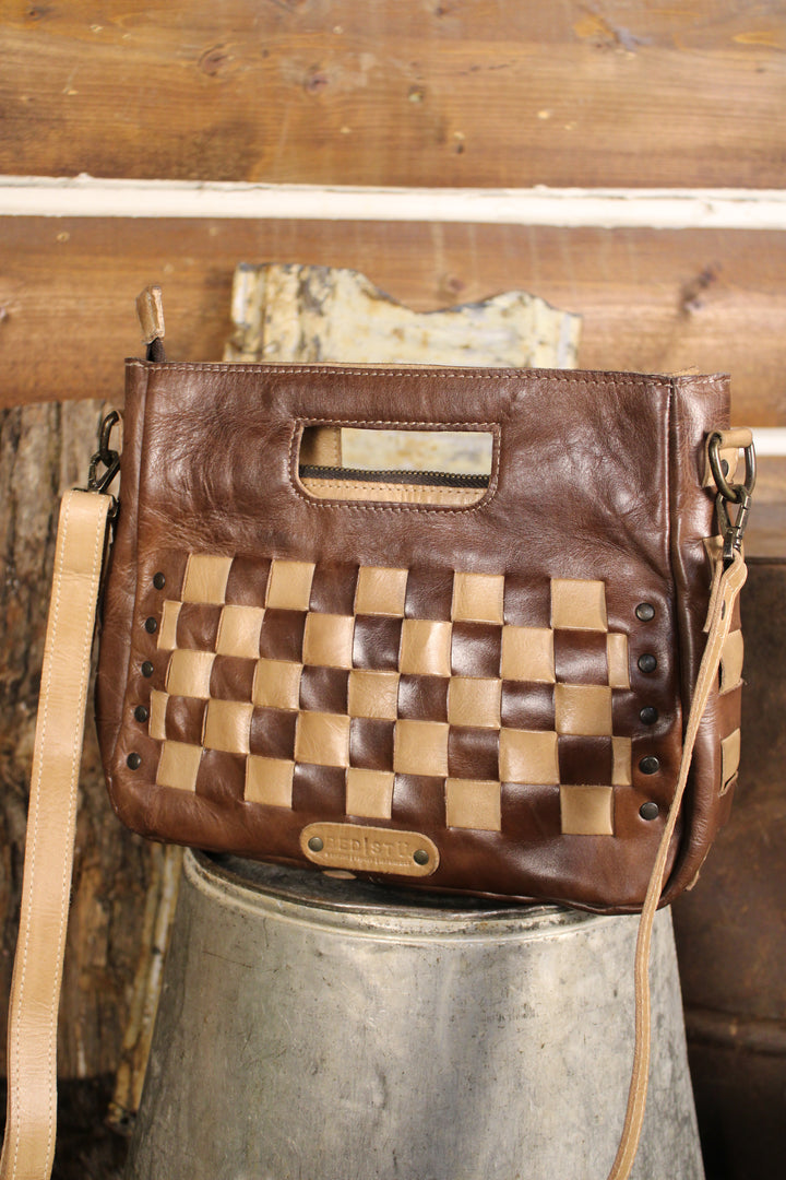 Bed|Stu Keiki Teak Oats Rustic Handbag