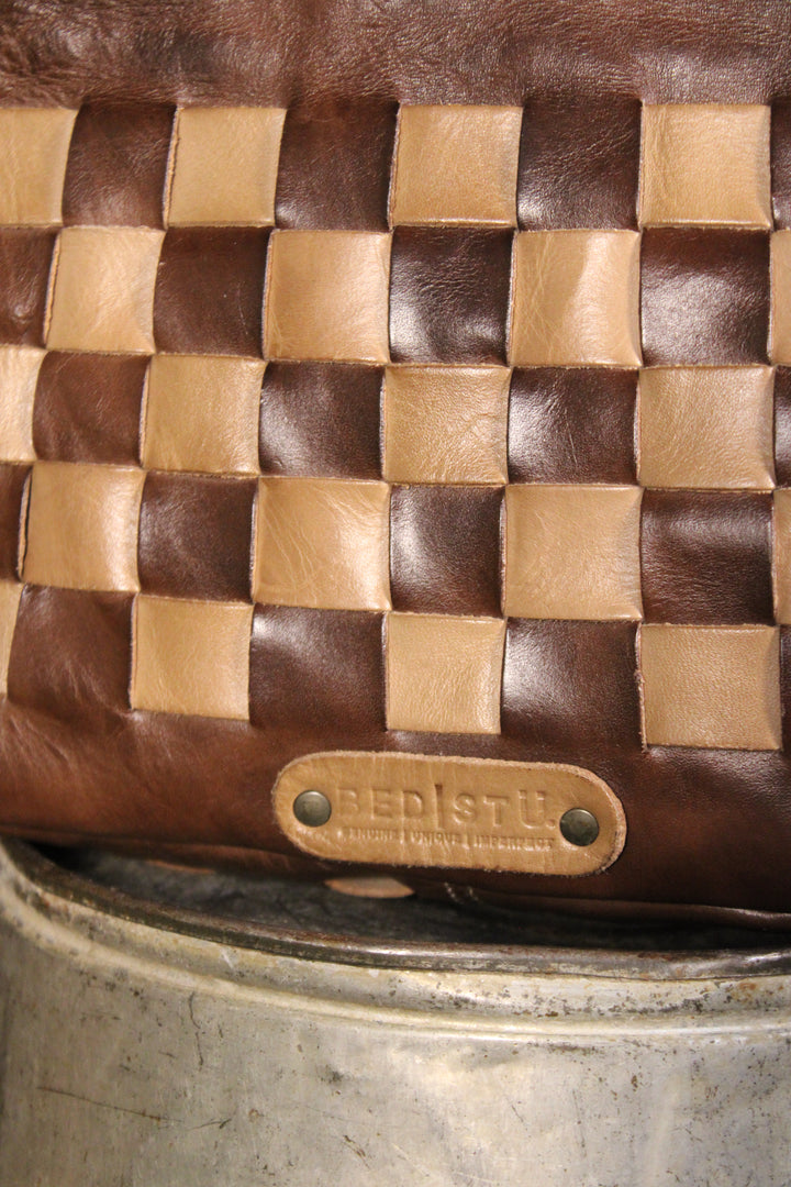 Bed|Stu Keiki Teak Oats Rustic Handbag