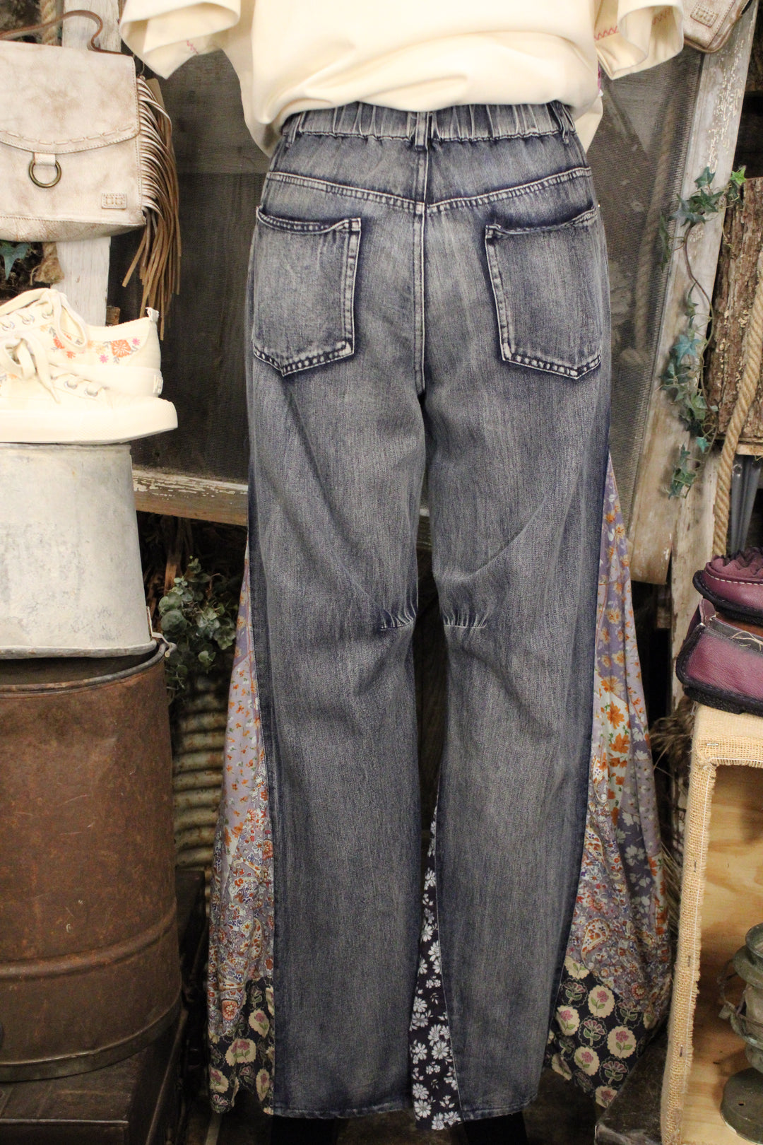 Flora Flow Jeans