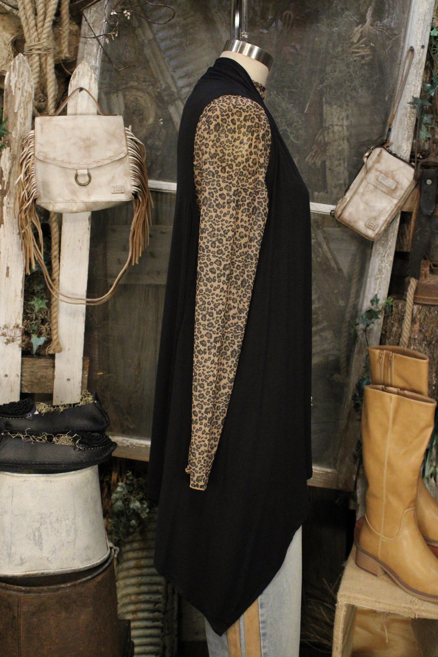 Terra Drift Black Vest