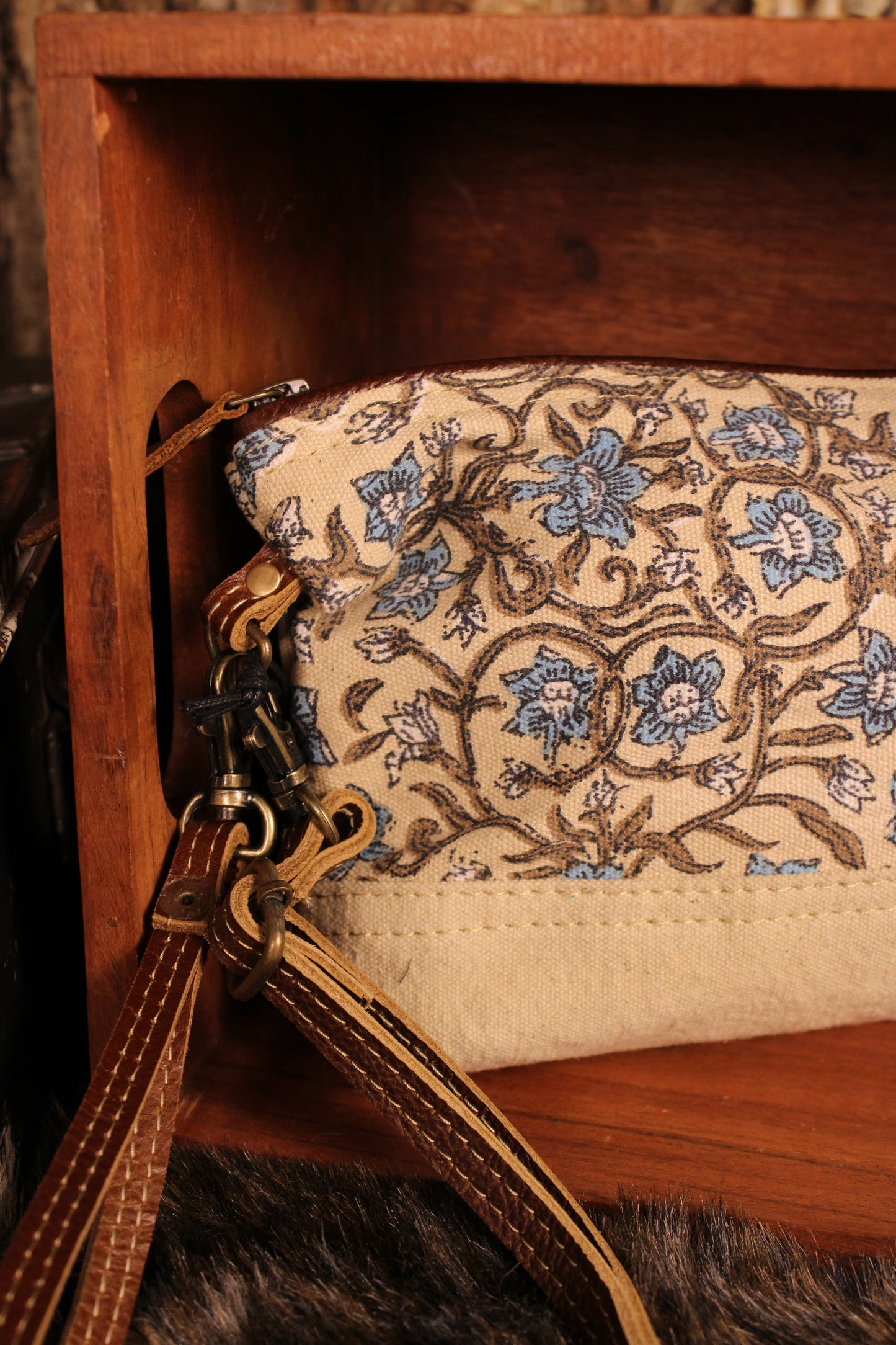 Blue Willow Tapestry Bag