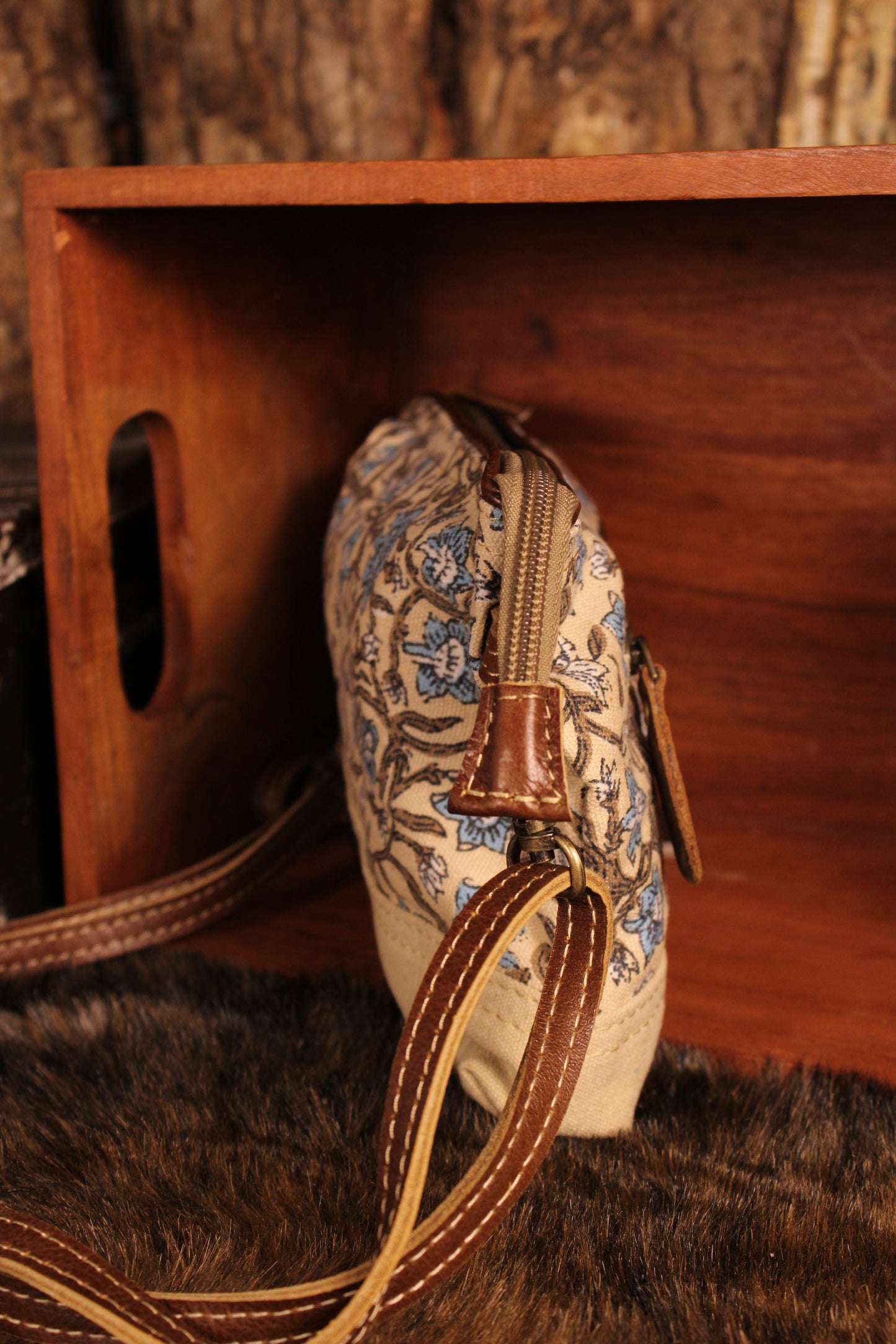 Blue Willow Tapestry Bag