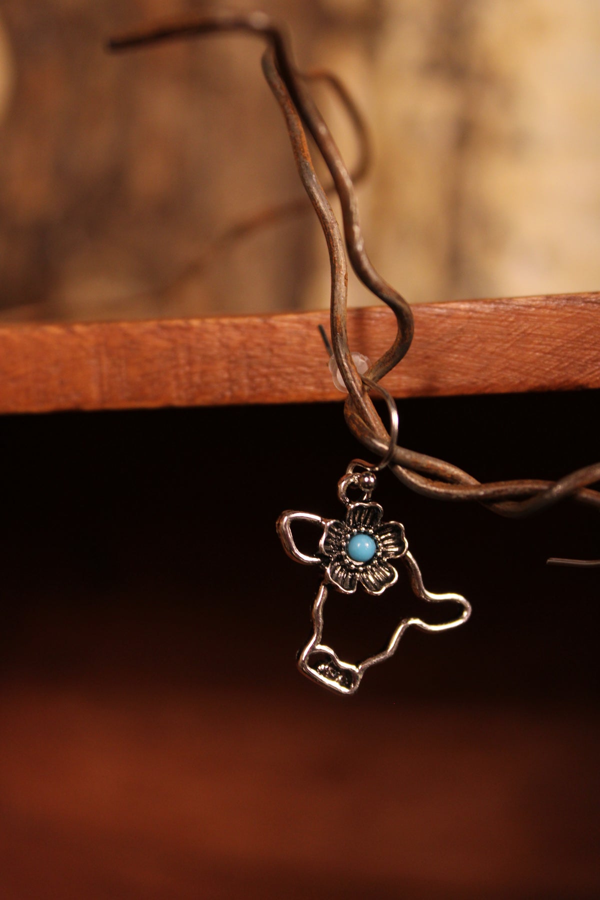 Daisy Bloom Dangle Earrings