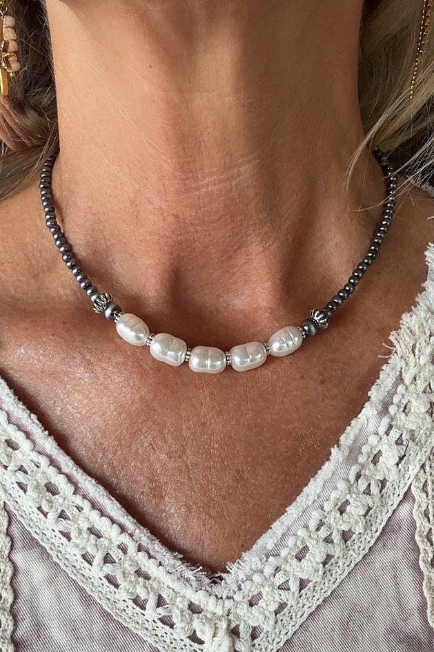 Pearl Navajo Beaded Choker Necklace