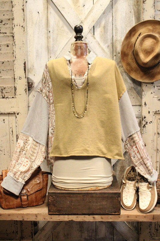 Fern & Field Casual Crop