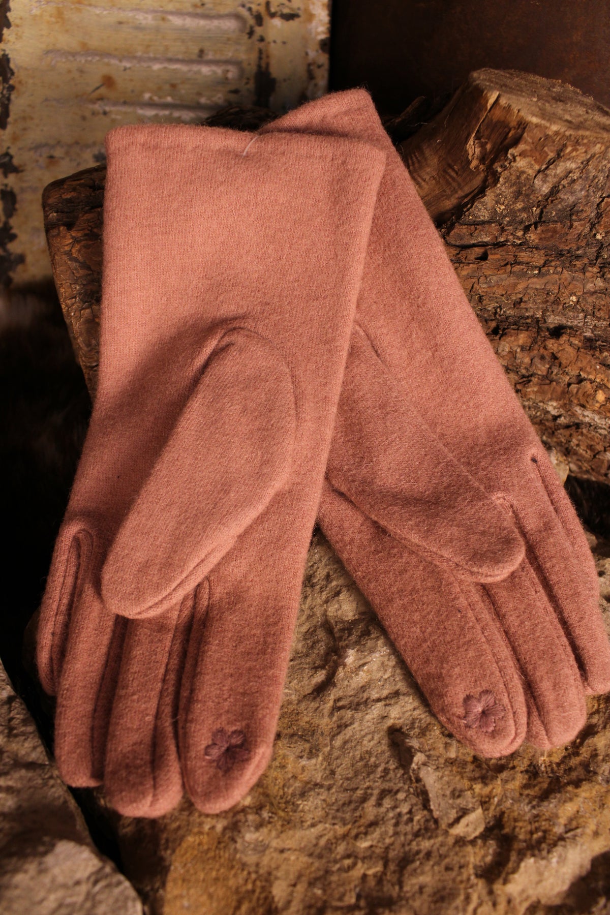 Frosted Blush Touchscreen Gloves