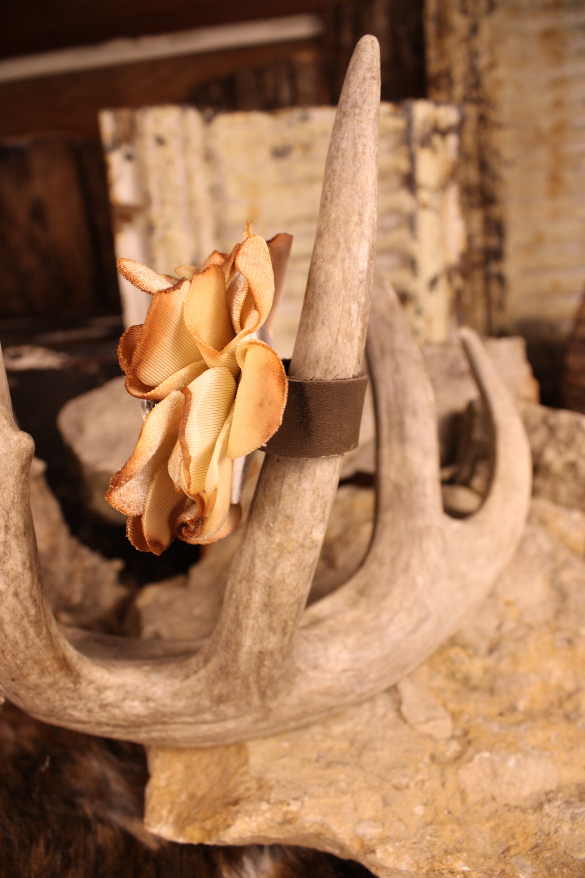 Whiskey Rose Scarf Slide