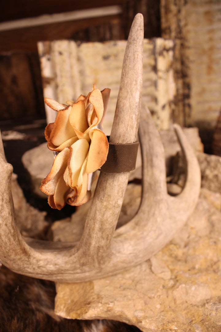 Whiskey Rose Scarf Slide