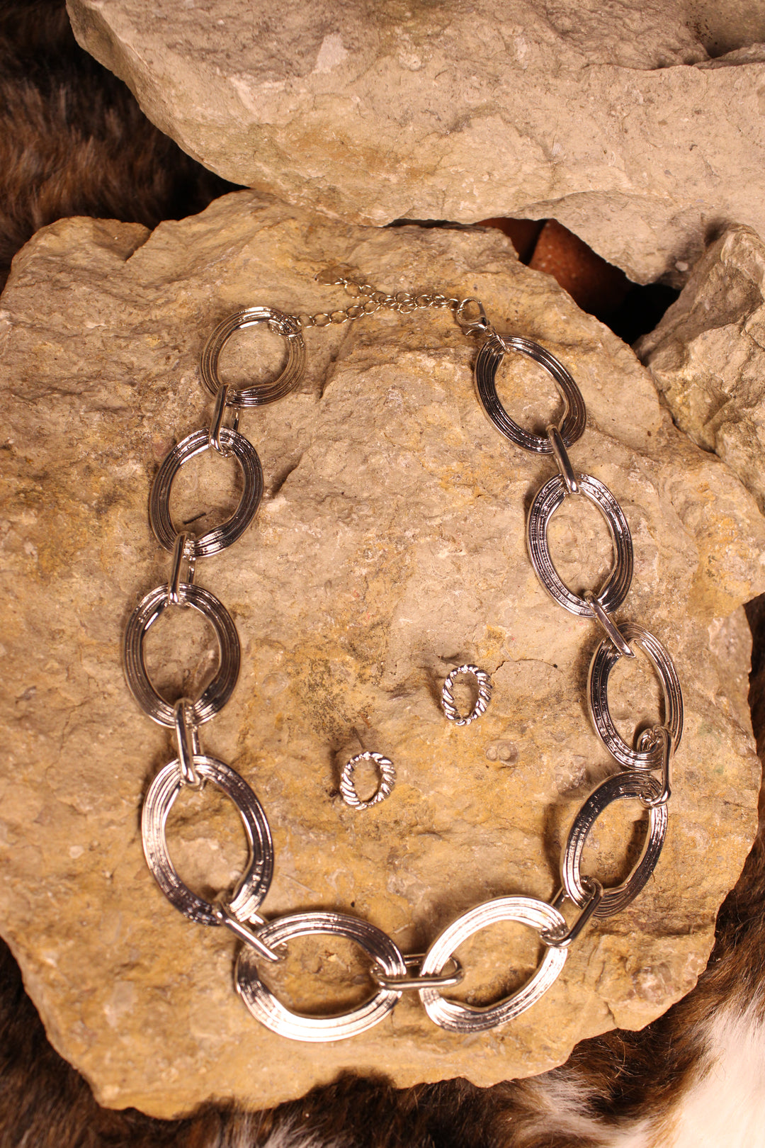 Silver Serenity Oval Link Necklace