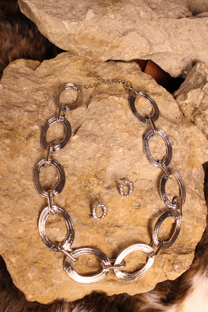 Silver Serenity Oval Link Necklace