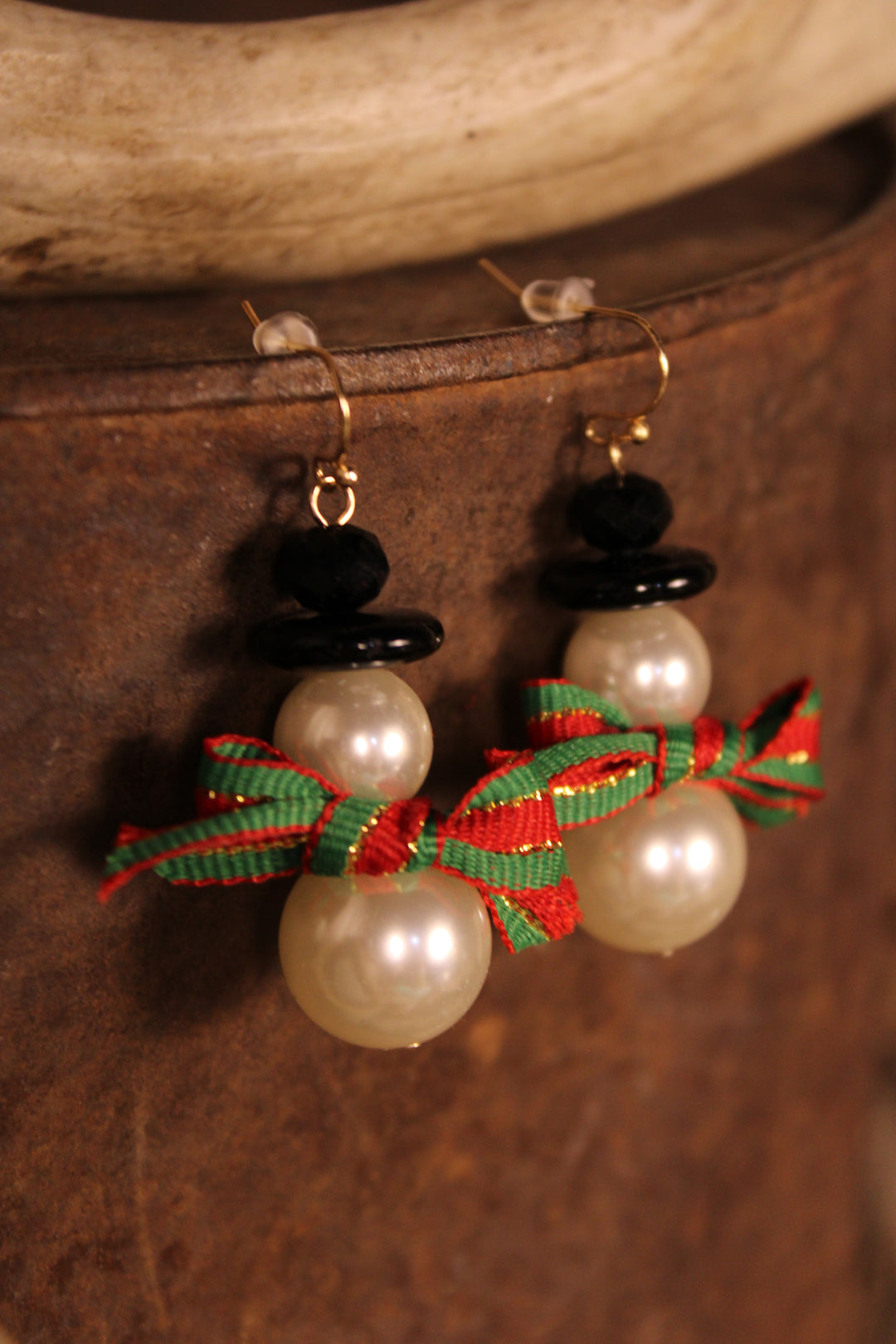 Polished Pearl Snowman Earrings