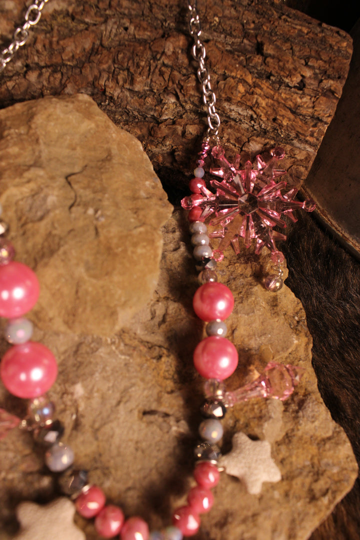 Merry &amp; Minty Portrait Gingerbread Man Necklace